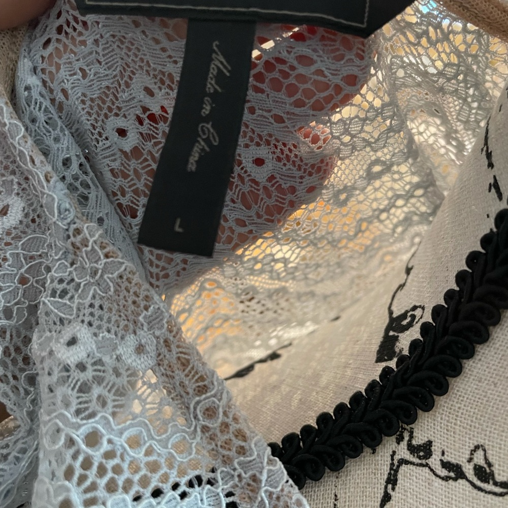 BCBG top - Picture 6 of 6